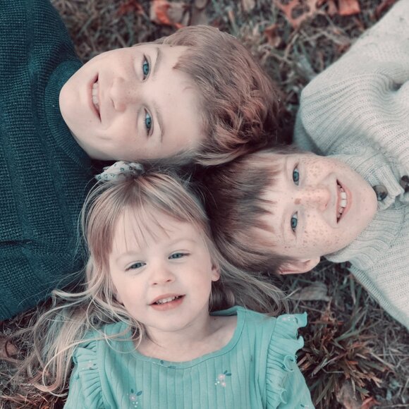 Closet Cleanout Show - Picture 2 of 2